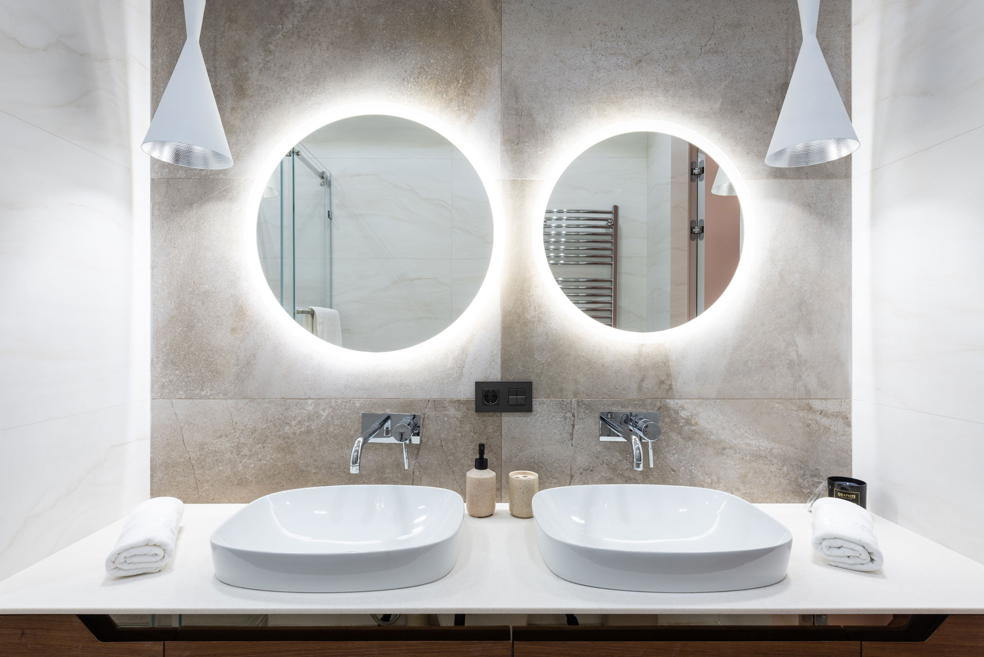MOBILIER SALLE DE BAIN 7 | Vitrine Banyo Équipements et mobilier de salle de bain à Altkirch auprès de Mulhouse Belfort