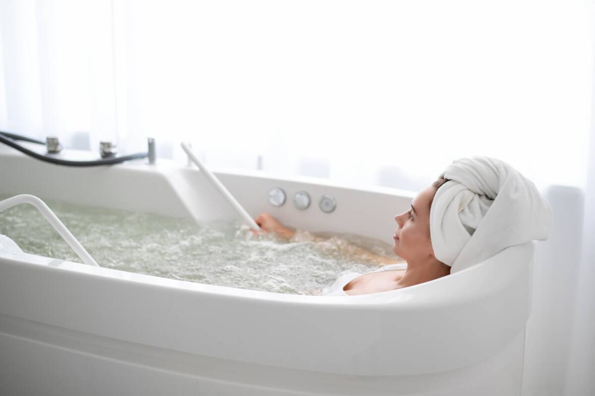 Comment nettoyer votre baignoire balnéo ? Audincourt