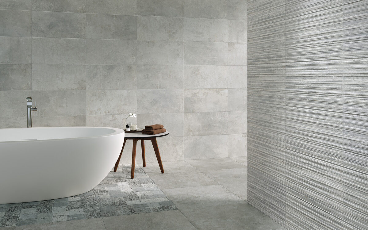 Comment personnaliser sa baignoire îlot avec un habillage design ? Audincourt
