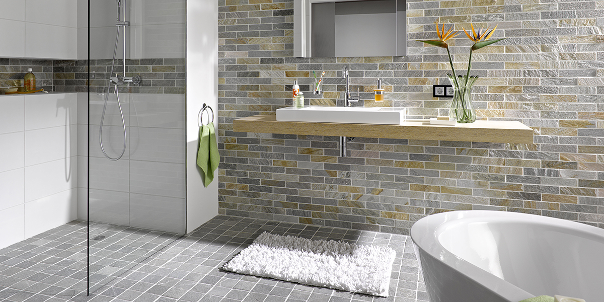 Carrelage mosaïque : comment l’utiliser pour sublimer une salle de bain contemporaine ? Illzach