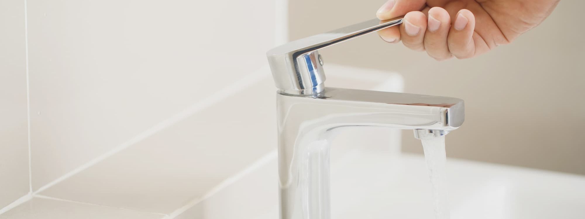 Quelles dimensions pour un meuble lave-mains adapt&eacute; aux WC s&eacute;par&eacute;s ? Wittenheim